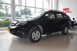 2013款比亚迪S6白金版2.0L手动尊贵型