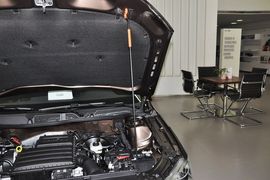 2013款大众朗行1.6L手动舒适型
