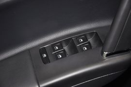 2013款大众朗行1.6L手动舒适型