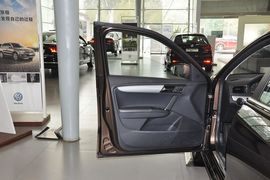 2013款大众朗行1.6L手动舒适型