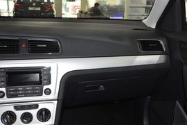 2013款大众朗行1.6L手动舒适型