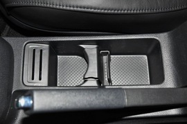 2013款大众朗行1.6L手动舒适型