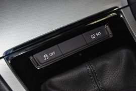 2013款大众朗行1.6L手动舒适型
