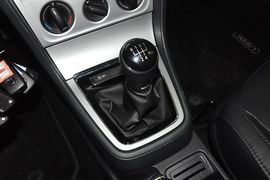 2013款大众朗行1.6L手动舒适型