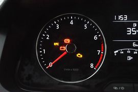 2013款大众朗行1.6L手动舒适型