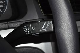2013款大众朗行1.6L手动舒适型
