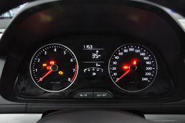 2013款大众朗行1.6L手动舒适型