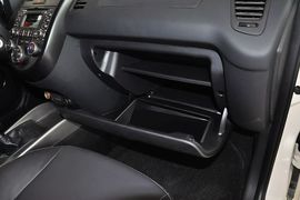 2013款起亚秀儿1.6L