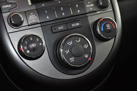 2013款起亚秀儿1.6L