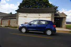 2014款长安铃木锋驭1.6L手动精英型试驾
