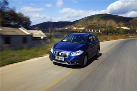 2014款长安铃木锋驭1.6L手动精英型试驾