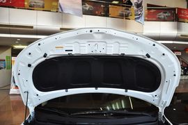 2012款起亚K2两厢1.6L