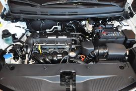 2012款起亚K2两厢1.6L