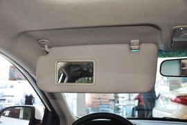 2012款起亚K2两厢1.6L