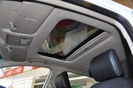 2012款起亚K2两厢1.6L