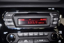 2012款起亚K2两厢1.6L