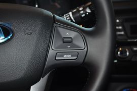 2012款起亚K2两厢1.6L