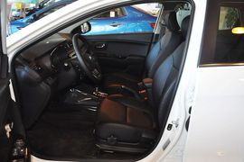 2012款起亚K2两厢1.6L