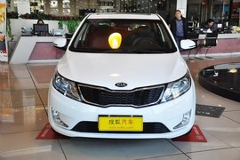 2012款起亚K2两厢1.6L