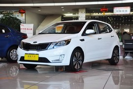 2012款起亚K2两厢1.6L
