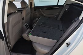 2013款大众迈腾2.0TSI