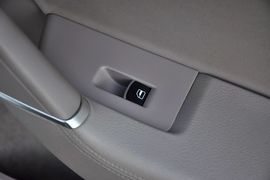 2013款大众迈腾2.0TSI