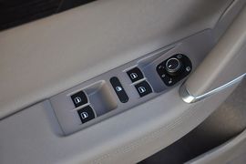 2013款大众迈腾2.0TSI