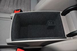 2013款大众迈腾2.0TSI
