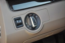 2013款大众迈腾2.0TSI