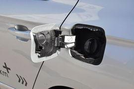 2014款雪铁龙全新爱丽舍1.6L