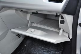 2014款雪铁龙全新爱丽舍1.6L