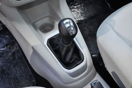 2014款雪铁龙全新爱丽舍1.6L