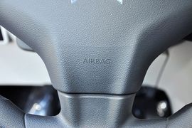 2014款雪铁龙全新爱丽舍1.6L