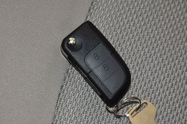 2012款长安悦翔V3