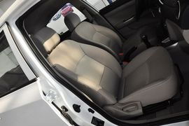 2012款长安悦翔V3