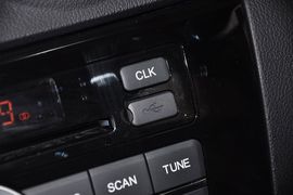 2012款长安悦翔V3