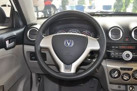 2012款长安悦翔V3