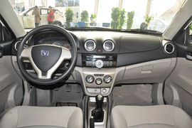 2012款长安悦翔V3