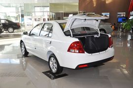 2012款吉利英伦SC3