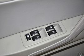 2012款吉利英伦SC3