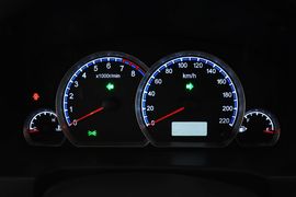 2012款吉利英伦SC3