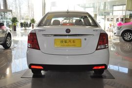 2012款吉利英伦SC3