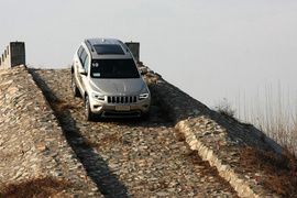 北京站试驾3.0LJEEP大切诺基