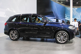 采用全新家族式设计