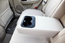 2013款新奔腾B50