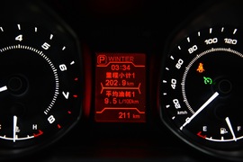 2014款奇瑞艾瑞泽7致享版试驾