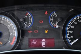 2014款菲亚特菲翔1.4T手动劲享版