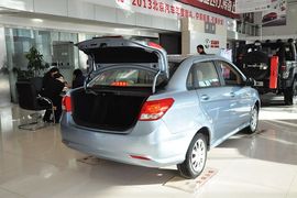 2013款北京汽车E系列三厢1.3L手动乐活型