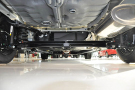 2013款北京汽车E系列三厢1.3L手动乐活型