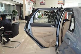 2013款北京汽车E系列三厢1.3L手动乐活型